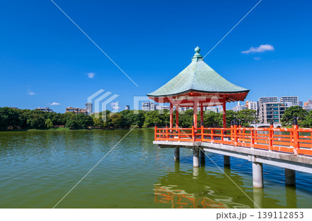 Iconic hexagonal red pavilion of Ohori lake park, Fukuoka Iconic hexagonal red pavilion of Ohori lake park, Fukuoka 139112853