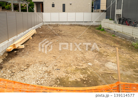 住宅地・基礎工事前の更地 住宅地・基礎工事前の更地 139114577