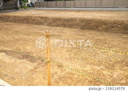 住宅地・基礎工事前の更地 住宅地・基礎工事前の更地 139114579