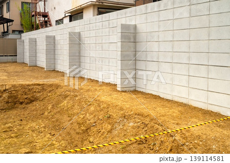 住宅地・基礎工事前の更地 住宅地・基礎工事前の更地 139114581