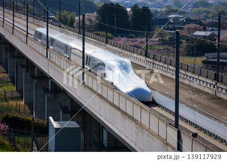 山梨リニア実験線を走る趙電導リニア 山梨リニア実験線を走る趙電導リニア 139117929
