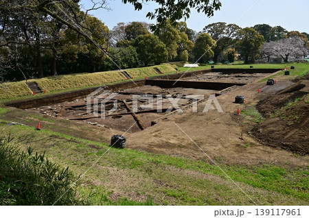 発掘調査中の御用米曲輪(小田原城) 発掘調査中の御用米曲輪(小田原城) 139117961