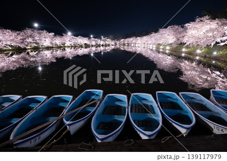 弘前公園　さくらまつりの夜桜 139117979