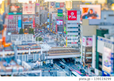東京・渋谷　シフトレンズ逆アオリ撮影 139119299