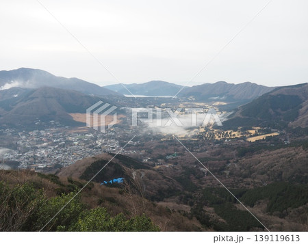 月中旬の金時山・明神ヶ岳(神奈川県箱根町・南足柄市、静岡県小山町) 月中旬の金時山・明神ヶ岳(神奈川県箱根町・南足柄市、静岡県小山町) 139119613