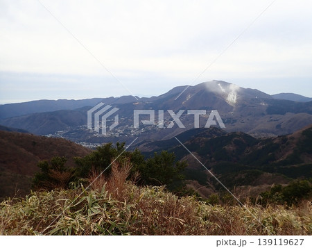 月中旬の金時山・明神ヶ岳(神奈川県箱根町・南足柄市、静岡県小山町) 月中旬の金時山・明神ヶ岳(神奈川県箱根町・南足柄市、静岡県小山町) 139119627