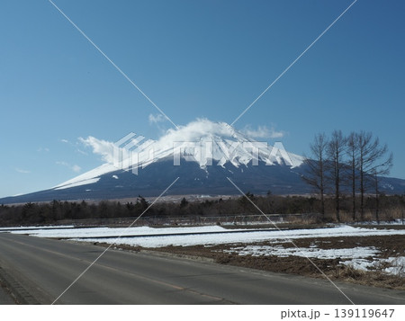 2月中旬の金時山・明神ヶ岳(神奈川県箱根町・南足柄市、静岡県小山町) 2月中旬の金時山・明神ヶ岳(神奈川県箱根町・南足柄市、静岡県小山町) 139119647