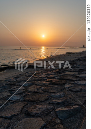 海に沈む夕日 海に沈む夕日 139120359
