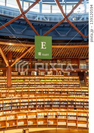 図書館 139120594