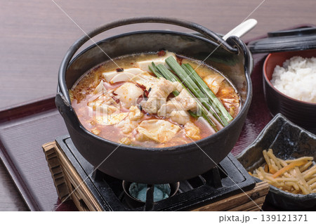 ホルモン鍋 チゲ鍋 もつ鍋 鍋料理 煮込み料理 韓国料理 イメージ素材 ホルモン鍋 チゲ鍋 もつ鍋 鍋料理 煮込み料理 韓国料理 イメージ素材 139121371