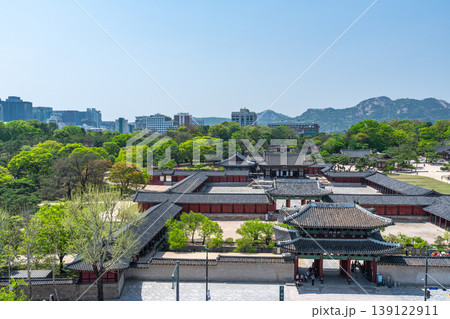 Seoul, South Korea - Apr. 18, 2026 : High angle view of Changgyeonggung Palace and Honghwamun Gate in Seoul, South Korea Seoul, South Korea - Apr. 18, 2026 : High angle view of Changgyeonggung Palace and Honghwamun Gate in Seoul, South Korea 139122911