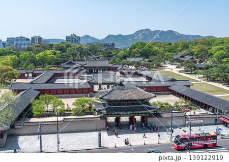 Seoul, South Korea - Apr. 18, 2026 : High angle view of Changgyeonggung Palace and Honghwamun Gate in Seoul, South Korea Seoul, South Korea - Apr. 18, 2026 : High angle view of Changgyeonggung Palace and Honghwamun Gate in Seoul, South Korea 139122919