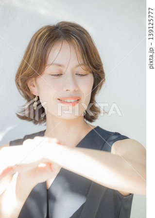 40代女性 139125777