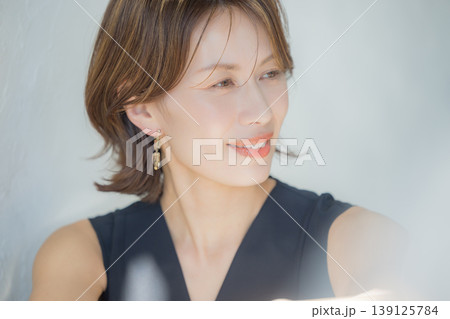 40代女性 40代女性 139125784