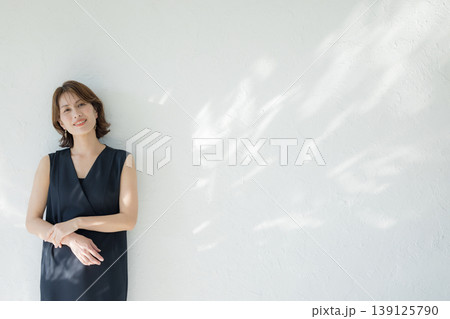 40代女性 139125790