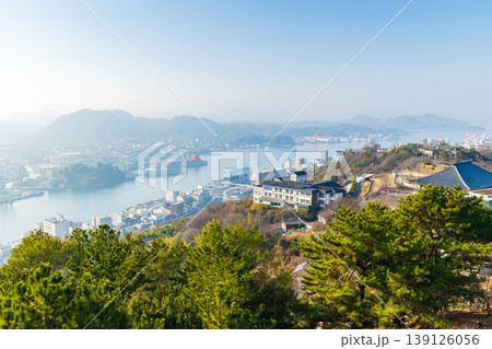 冬の瀬戸内　広島県尾道市　千光寺頂上展望台PEAKからの眺望 139126056