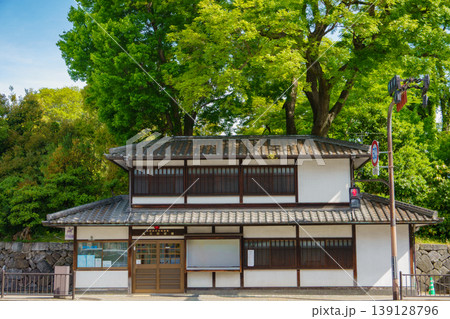 京都御所の前にある交番 京都御所の前にある交番 139128796