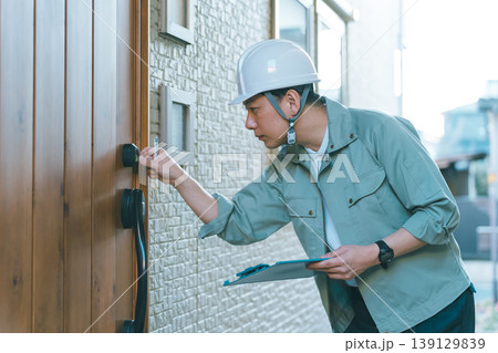 玄関ドアの買取 139129839