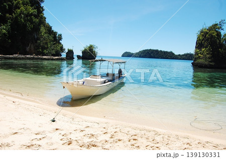 beautiful  tropical beach, Gorontalo, Indonesia 139130331