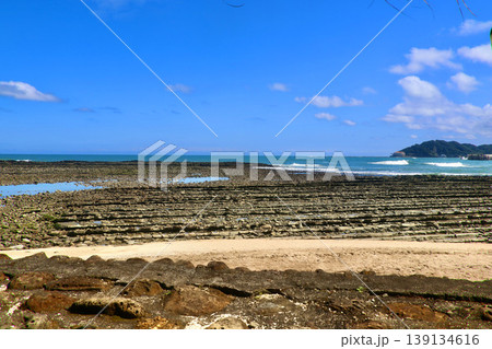 青島・鬼の洗濯板・日向灘(宮崎県・宮崎市) 青島・鬼の洗濯板・日向灘(宮崎県・宮崎市) 139134616