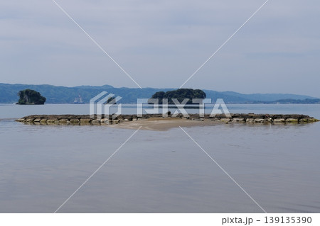 能登島マリンパーク海族公園から見る寺島　嫁島　カラス島 139135390