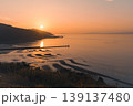 御輿来海岸の夕焼け 139137480