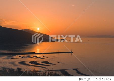 御輿来海岸の夕焼け 御輿来海岸の夕焼け 139137485