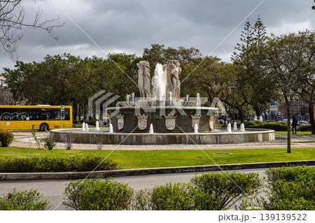 Fountain Fonte das Musas located in Luisa Todi Park, Setubal, Po 139139522