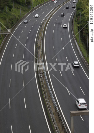 Highway in the countryside seen from above 139141094