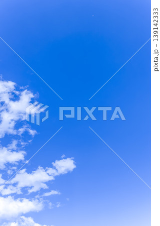 春の空と太陽と雲 横浜 春の空と太陽と雲 横浜 139142333