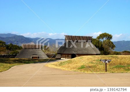 佐賀県の観光スポット「吉野ヶ里歴史公園」　弥生時代の雰囲気を感じ、学ぶ施設 139142794