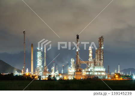 Oil Refinery Processing Facility in Bang Lamung, Chonburi 139145239