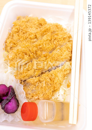 美味しいとんかつ重弁当 139145372