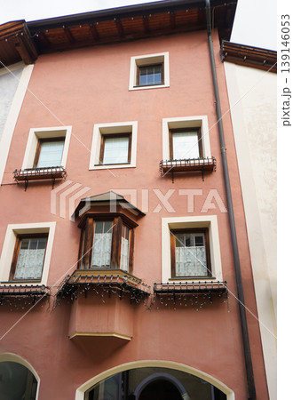 Facades of historical city center of Vipiteno Sterzing, in South Tyrol Facades of historical city center of Vipiteno Sterzing, in South Tyrol 139146053