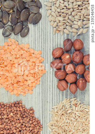 Various ingredients as source natural vitamin B6, minerals and fiber Various ingredients as source natural vitamin B6, minerals and fiber 139146458