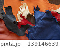 多彩な本革の端切れ素材セット 背景 テクスチャ 商用利用 広告素材 ハンドメイド イメージ 139146639