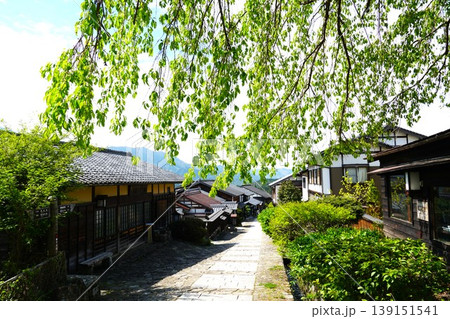 中山道自然歩道 木曾路の馬籠宿 春の風景 中山道自然歩道 木曾路の馬籠宿 春の風景 139151541