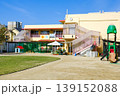 幼稚園園舎と園庭 139152088