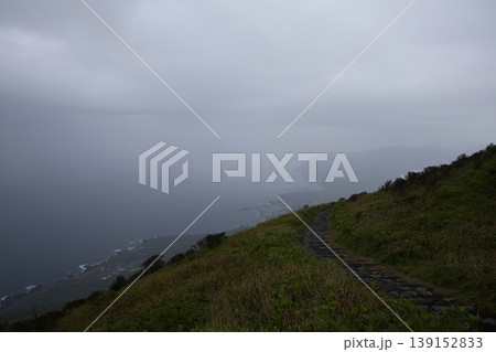 八丈富士登山道の眺め 八丈富士登山道の眺め 139152833
