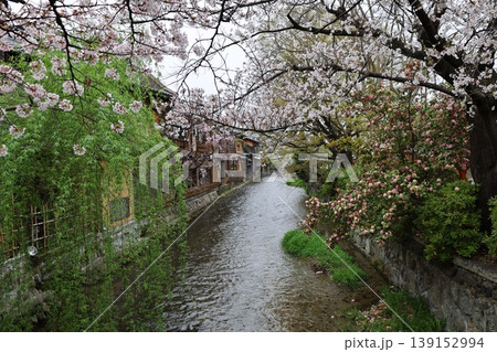 祇園巽橋の町並み2026年4月③ 祇園巽橋の町並み2026年4月③ 139152994