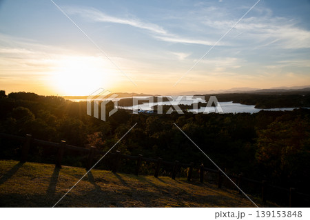 三重県　志摩市　桐垣展望台・登茂山園地から望む夕景 139153848