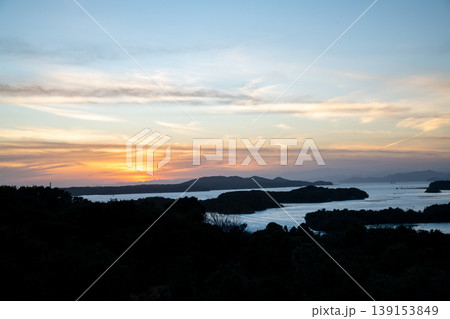 三重県　志摩市　桐垣展望台・登茂山園地から望む夕景 139153849