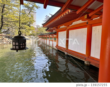 厳島神社の朱色社殿 厳島神社の朱色社殿 139157255