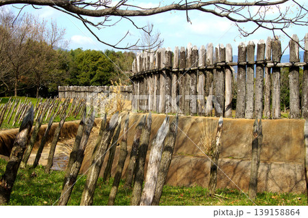 佐賀県の観光スポット「吉野ヶ里歴史公園」　弥生時代の雰囲気を感じ、学ぶ施設 139158864