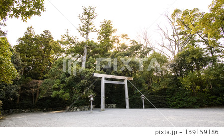 伊勢神宮外宮 夕刻の第一鳥居 三重県 伊勢神宮外宮 夕刻の第一鳥居 三重県 139159186