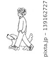 犬と散歩する線画イラスト 139162727