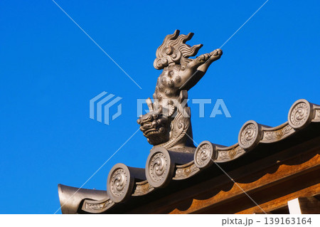 八海山神社 武蔵國八海山神社 獅子瓦 飾り瓦 八海山神社 武蔵國八海山神社 獅子瓦 飾り瓦 139163164
