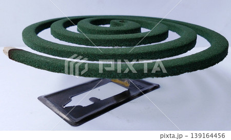 Green Spiral Mosquito Repellent with Metal Handle to Repel Insects and Control Mosquitoes 139164456