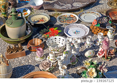Ceramic and porcelain vintage items sold on flea market Ceramic and porcelain vintage items sold on flea market 139167125