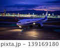 暮れなずむ福岡空港にて 139169180